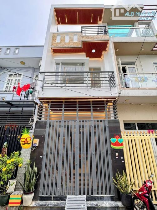 SIÊU PHẨM 4 TẦNG HẺM XE TẢI NGUYỄN THỊ THẬP NGAY LOTTE MART Q.7 - GIÁ 4.79TỶ/73,6M2 - SHR