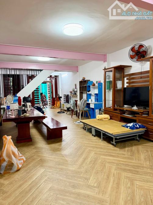 Nhà 2 tầng kiệt ô tô đổ nhựa 6m đường TRƯỜNG CHINH