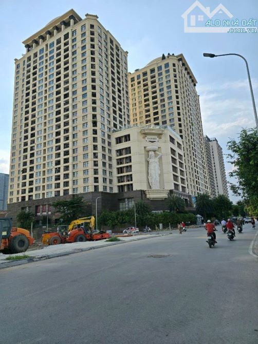 Căn hộ chung cư Sảnh A Tòa D' Le Roi Soleil Xuân Diệu 106m chào 1x tỷ Tây Hồ Hà Nội view H