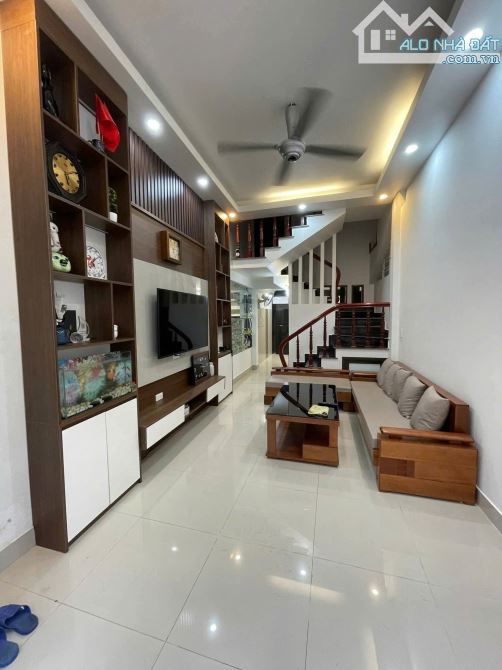 GIẢM GIÁ SỐC NHÀ 4 TẦNG – KHU PHÂN LÔ ĐỖ NHUẬN, 193 VĂN CAO 🔥