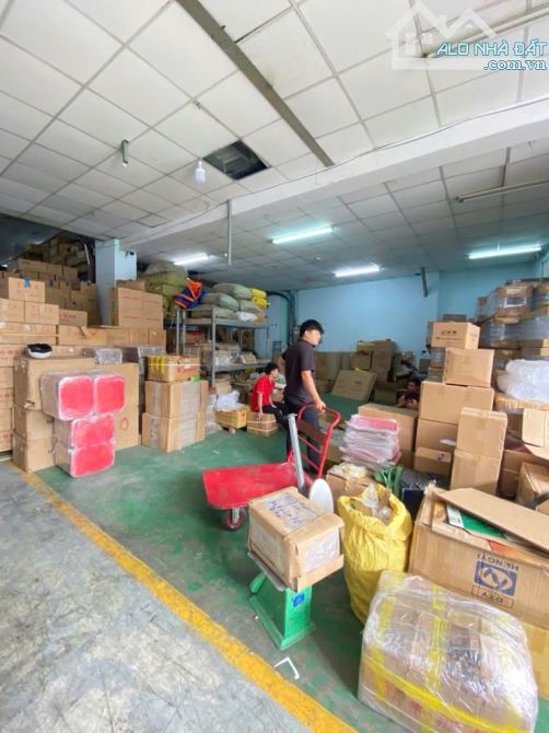 Bán Xưởng mặt tiền Bình Trị Đông 760m2, ngang 18x42m, đường 20m, thu nhập 85 triệu/