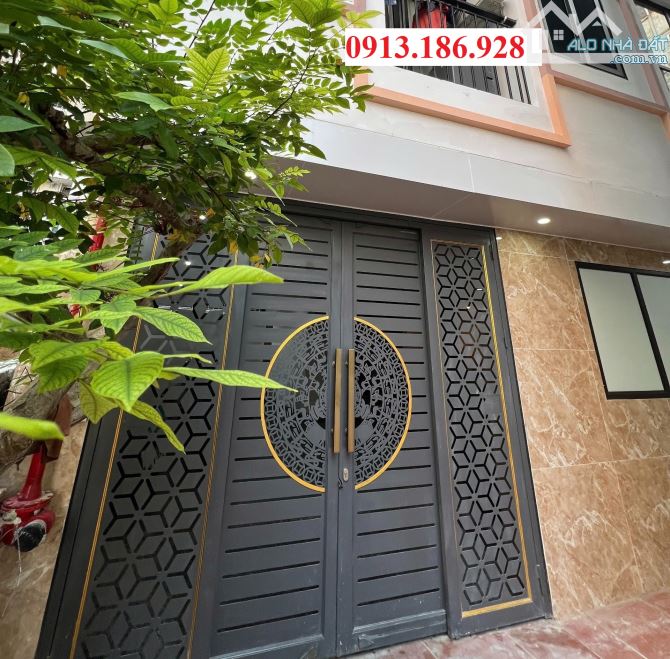 Bán CCMN Võ Chí Công Cầu Giấy 132m² 28P Dòng Tiền 1.6 Tỷ/Năm