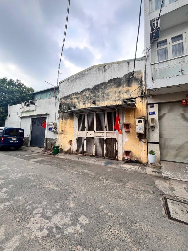 Bán nhà Lê Văn Quới Bình Tân, dt 182m² ngang 7m, giá chỉ 12.5 tỷ,tiện xây mới