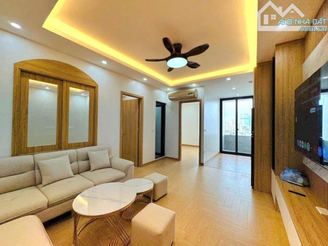 Trần Quý Kiên, 63M², 3PN, Full Nội Thất Ở Ngay, Ban Công Rộng, Tầng Trung, 5.9 Tỷ