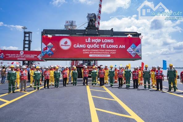 Bán kho chứa hàng trong cảng Quốc Tế Long An ,huyện Cần giuộc , Tỉnh Long An