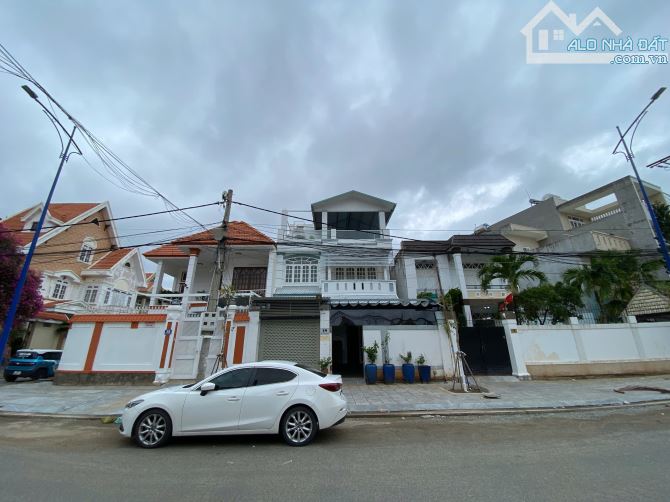 Bán nhà riêng, 179 m², Phường 2