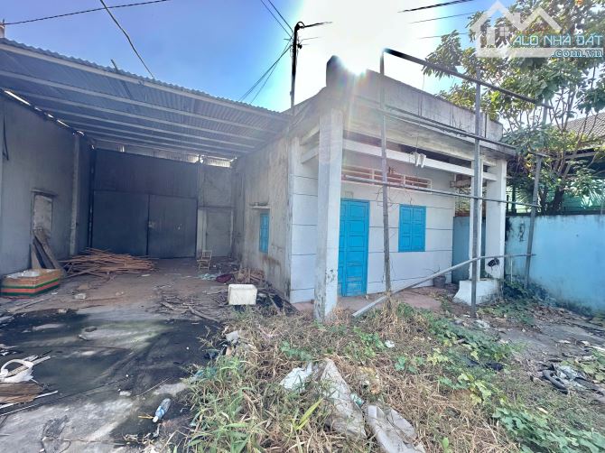 Bán nhà xưởng gần Chợ Thánh Tâm, Cầu 71 Tân Hòa, Biên Hòa, 418m2, giá 8 tỷ 300.