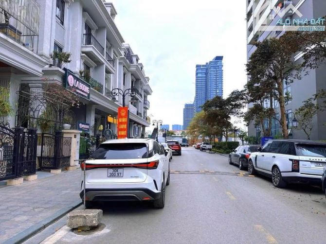 🏡 BIỆT THỰ LK CIPUTRA, TÂY HỒ – Ô TÔ TRÁNH  – HẦM – THANG MÁY – 150M² – MT 7,5M – 58 TỶ