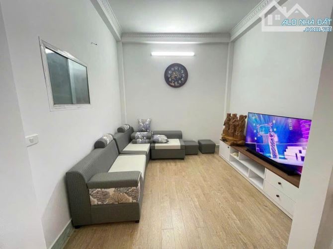 Bán gấp giá rẻ căn hộ chung cư mn Khương Đình 45m, tầng 10, 1.35 tỷ Thanh Xuân.