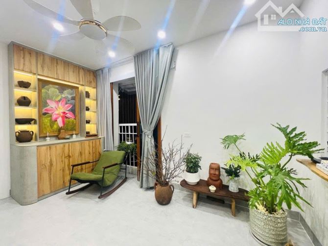 🌟Căn hộ Nguyễn Văn Tố, Hoàn Kiếm, lô góc 70m2 2pn full nội thất chỉ 5,4 tỷ🌟