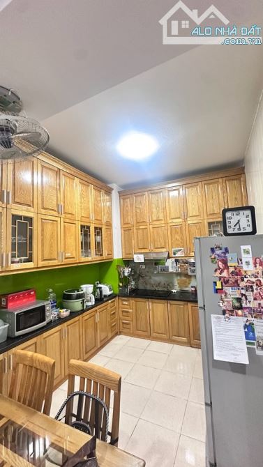 Bán căn hộ chung cư Ciputra CT14A, Võ Chí Công, Tây Hồ 2 phòng ngủ, 75 m2, chỉ 6,7 tỷ