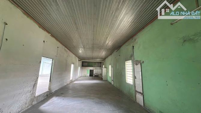 Bán nhà xưởng gần nhà máy nước Thiện Tân, Vỉnh Cửu, 590m2, giá 3 tỷ 500.