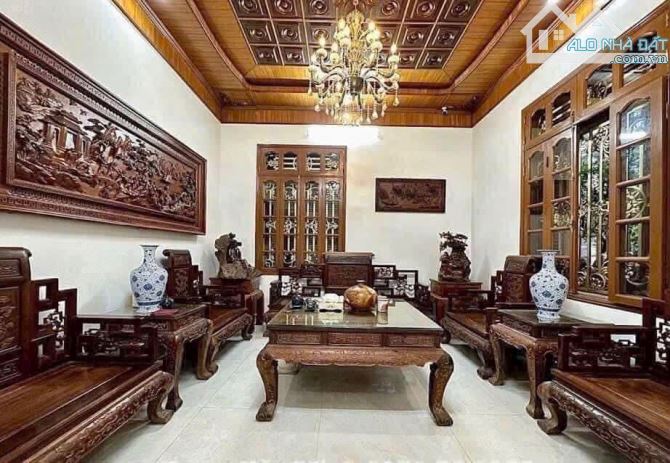 Biệt thự tuyến 2 Lạch Tray - 111m2 ngang 10m - Đường 9m