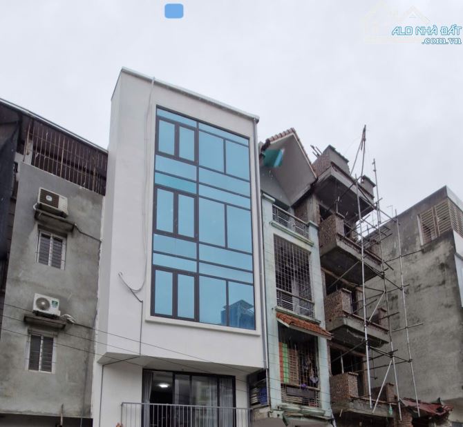 MẶT PHỐ LA THÀNH BA ĐÌNH–VỈA HÈ RỘNG GẦN ĐÀI TH VIỆT NAM KD SẦM UẤT– DT 25M/6T/