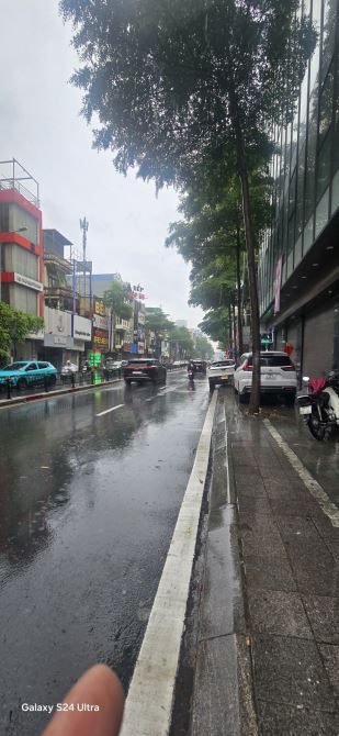 BÁN TOÀ SIÊU VĂN PHÒNG MẶT PHỐ TÂY SƠN- 2 THANG MÁY- 556M 8T- MTien 20m- PHÁP LÝ RÕ RÀNG