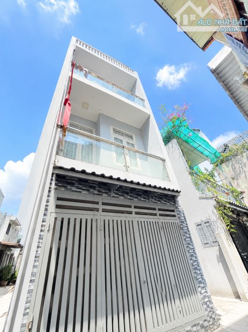 KẸT TIỀN CẦN BÁN GẤP NHÀ 63M2 TẠI ĐƯỜNG RẠCH BÙNG BINH, QUẬN 3 VỚI GIÁ CHỈ 5 TỶ 580, SHR!!