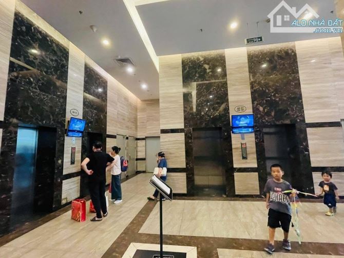 Mễ Trì – Golden Palace 468M2, Penthouse Duplex 2 Tầng, Bể Bơi, Phòng Xông Hơi, 47.5 Tỷ
