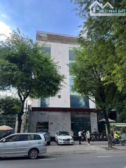 BÁN TÒA NHÀ VĂN PHÒNG MẶT TIỀN 82 VÕ VĂN TẦN – TRUNG TÂM QUẬN 3