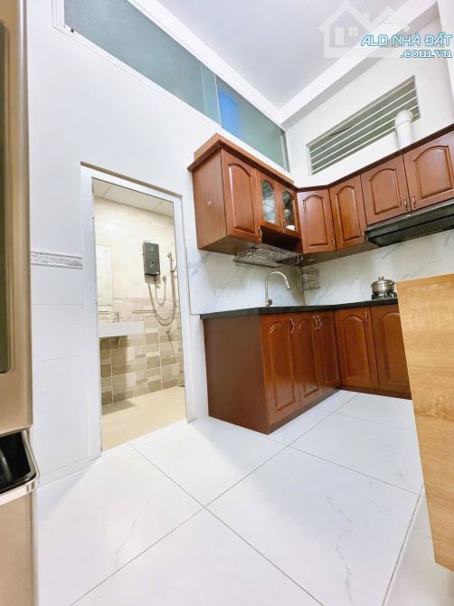 TRỆT CC PHAN VĂN TRỊ- DTSD 58M- SHR CÓ TRỆT VÀ LỬNG- HAI LỐI ĐI TRƯỚC SAU.☀️Giá chỉ 3,4tỷ.