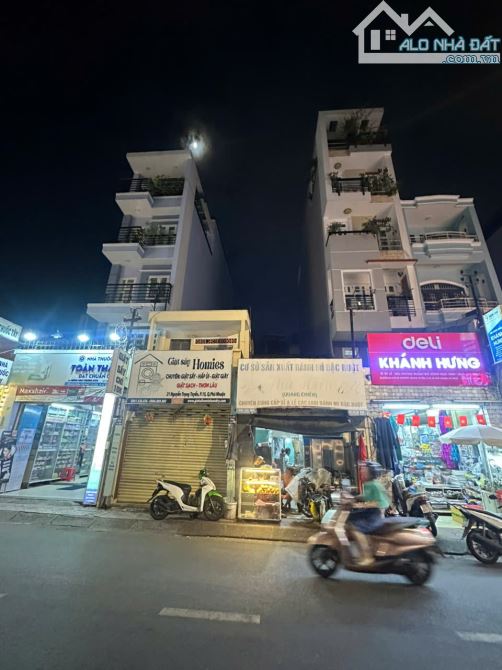 BÁN NHÀ MẶT TIỀN 21 NGUYỄN TRỌNG TUYỂN QUẬN PHÚ NHUẬN