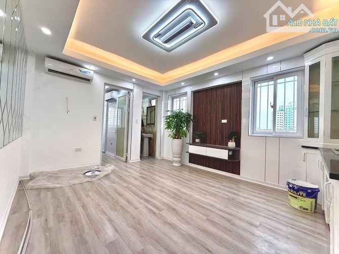 Bán căn hộ 2 ngủ phố Thụy Khuê - Tây Hồ - 50m2 - 2 PN - Giá 2,25 tỷ