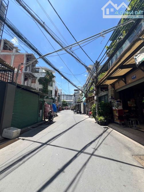 Lê văn lương, quận 7, ô tô ngủ nhà ,2 tầng ,4mx12,5m,nhỉnh 6,x tỷ