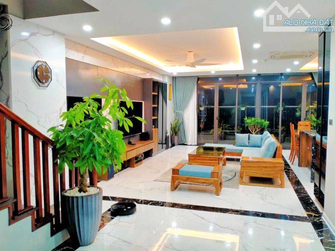Chủ cần bán gấp căn penhouse Chung Cư starup towe Đại Mỗ. 170m. Giá 9 tỷ