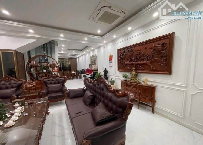 BIỆT THỰ LIỀN KỀ HOÀNG HOA THÁM - BA ĐÌNH - THANG MÁY - Ô TÔ ĐỖ CỬA - AN SINH ĐỈNH