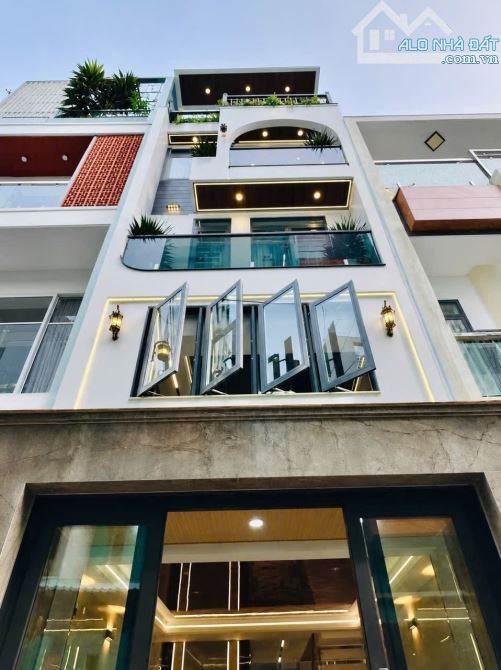 Cần Vốn Làm Ăn Để Lại Giá Ngộp Bán Nhà Đường Huỳnh Mẫn Đạt,P7,Quận 5.Giá 4tỷ580/69,6m.SHR.