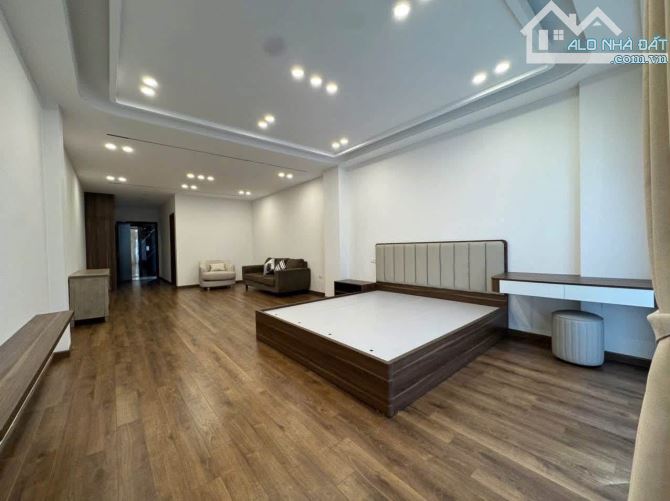 BÁN LIỀN KỀ NGUYỄN TUÂN THANH XUÂN Ô TÔ TRÁNH 75M 5 TẦNG GIÁ 30 TỶ
