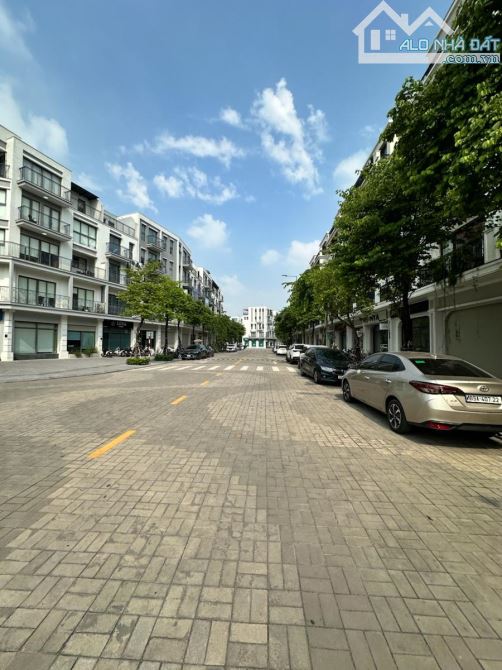BÁN NHÀ LIỀN KỀ THE MANOR THANH TRÌ 75M 5 TẦNG GIÁ 30.5 TỶ