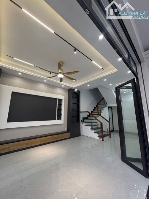 🏡 CHỈ NHỈNH 4 TỶ - NHÀ XÂY MỚI 4 TẦNG LÔ GÓC ĐẸP – TRUNG TÂM AEON MALL HẢI PHÒNG 🏡