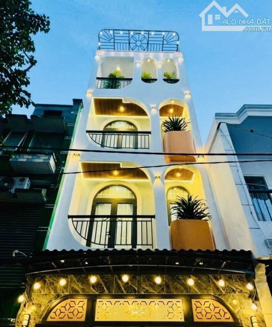 Cách mặt tiền Phan Huy Ích 50, 4 tầng, DT: 55m2 (4m3x13m), hẻm xe hơi, P.15 Tân Bình