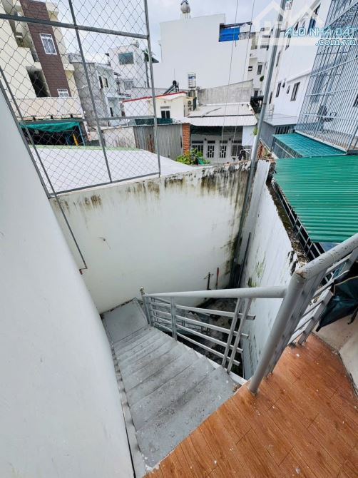 BÁN DÃY TRỌ 2 TẦNG, SAU CHỢ VCN PHƯỚC HẢI - NAM NHA TRANG giá 4,6 tỷ