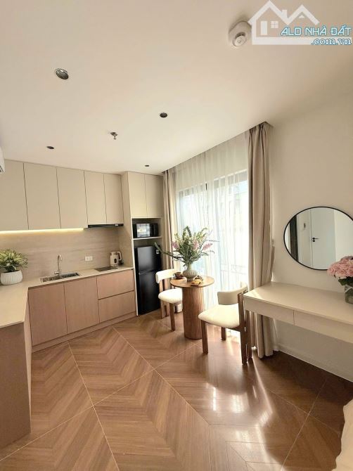 Bán CHDV Hồ Tùng Mậu, ô tô tránh, 50m x 9T có hầm, kinh doanh homestay, dòng tiền 80 tr/th