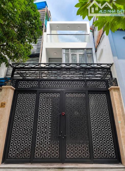 CẦN TIỀN BÁN GẤP NHÀ NẰM NGAY CAO LỖ QUẬN 8-GIÁ:4.12TỶ/90,3m2(4,3x21m)