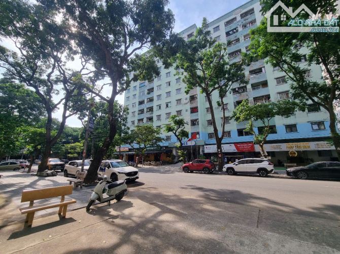 GIA ĐÌNH CẦN BÁN NHANH CĂN CHUNG CƯ TÒA No1 KHU ĐÔ THỊ LINH ĐÀM - 83M2, GIÁ 5.68 TỶ