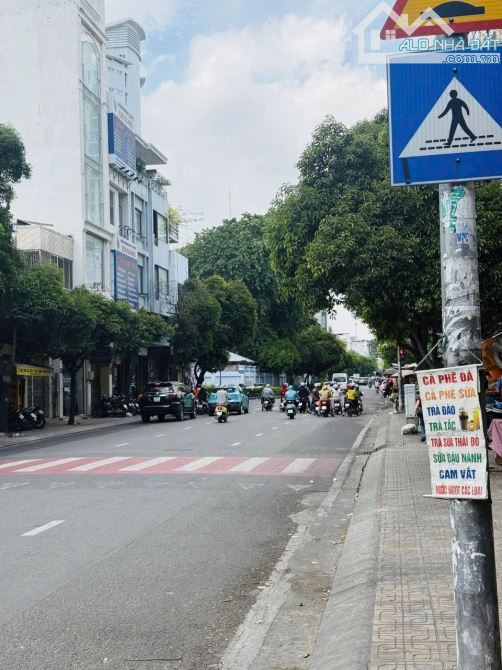 🏡🚗CC-QUẬN 5 - NGUYỄN TRÃI – 68M – 2 PHÒNG NGỦ – CHỈ 2.39 TỶ – VÀO Ở NGAY.
