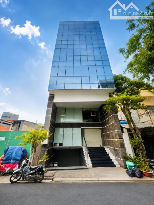 BÁN TOÀ VĂN PHÒNG 7 TẦNG MẶT TIỀN ĐƯỜNG NHÁNH CỘNG HOÀ-7m X 22m-HĐT 200TR/THÁNG
