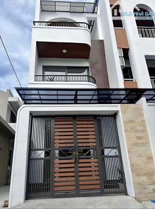 CÔ HÀ BÁN GẤP NHÀ MẠC THIÊN TÍCH, QUẬN 5. GIÁ:3,85TỶ/63m2. 1TRỆT,2LẦU-4PN. SỔ VUÔNG VỨC