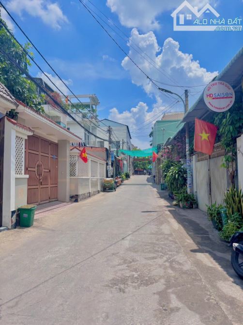 BÁN DÃY TRỌ ĐANG CHO THUÊ – NGAY ĐẦU CỔNG CHỢ 26, P. TÂN PHONG. ✅ Diện tích: 5,5m x 25m