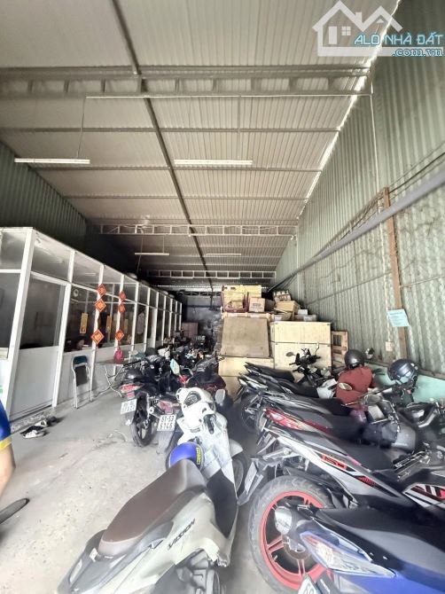 BÁN XƯỞNG MẶT TIỀN NGUYỄN THỊ KIỂU Q12 - 400M2 ( NGANG 8M X 50M) - 24.4 TỶ