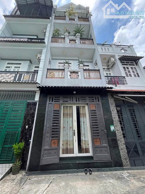 GẤP! CẦN BÁN NHÀ VĂN THÂN, QUẬN 6. GIÁ:3,67Tỷ/67,5m2(4,5x15M).SỔ ĐẸP.ĐANG CHO THUÊ 20TRIỆU