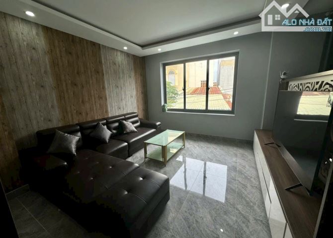 Chính Chủ Chuyển Đổi Định Cư Vì Công Việc Bán Nhà 1 Trệt 3 Lầu , P8 củ Vũng Tàu.