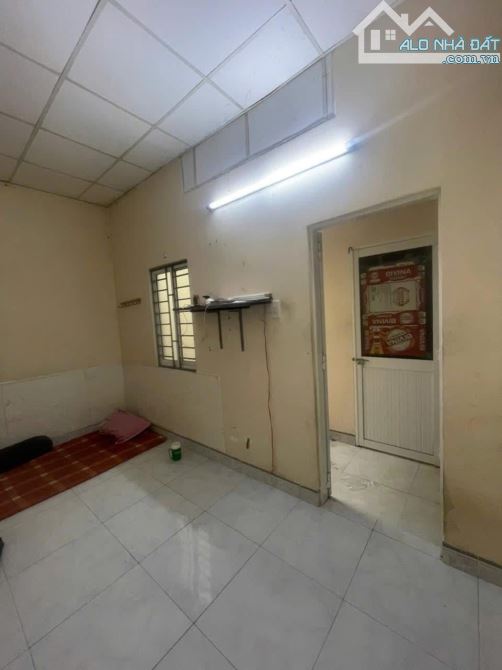 Bán dãy nhà trọ thu nhập hơn 15 triệu. Đường Huỳnh Mẫn Đạt. Dt 112m2. Giá 5tỷ xx