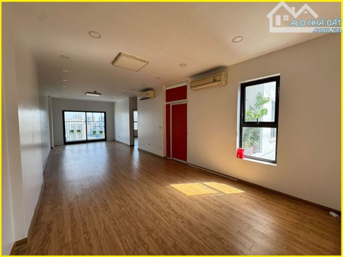 Bán chung cư đường Lê Văn Thiêm, Golden West căn góc 3PN , 108m2 8.45 tỷ