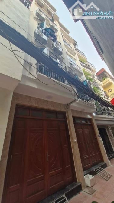 Mặt ngõ kinh doanh phố Lò Đúc 35m2 x5T giá 6.5 tỷ sổ CC 2 thoáng nhà dân xây có TL