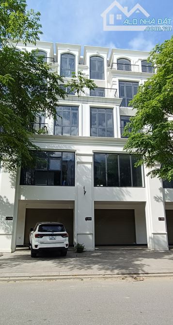 Bán gấp liền kề Hinode phân khu Anh Quốc 90m2 - 5 tầng giá 16,2 tỷ