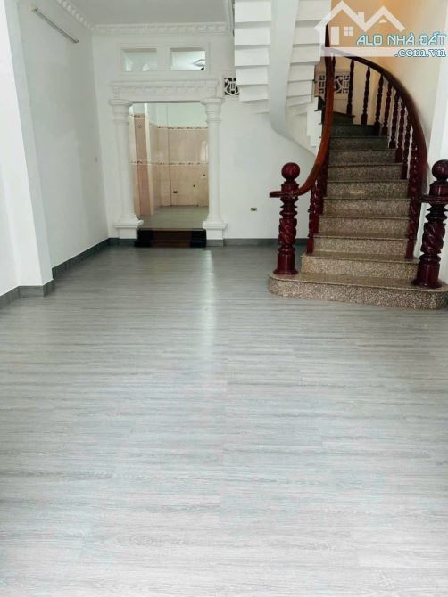 BÁN NHÀ 1 TRỆT 2 LẦU HẺM 180 BACU PHUƠNG VŨNG TÀU TRUNG TÂM CHÍNH MỘT TRUNG NHỮNG CON ĐUỜN