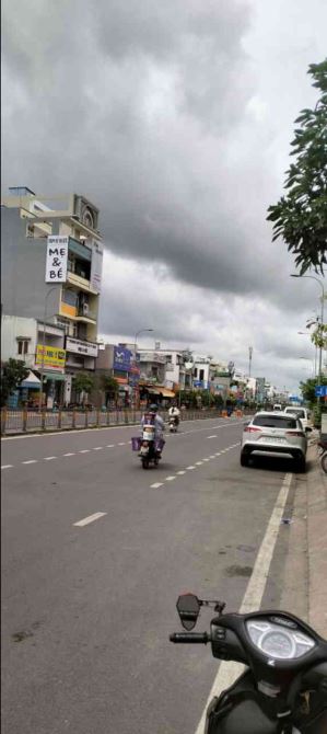 -NHÀ 3 TẦNG - NGAY TÂN KỲ TÂN QUÝ - KỀ BÊN AEON MALL TÂN PHÚ - ĐƯỜNG 5M - SÁT MẶT TIỀN- V
